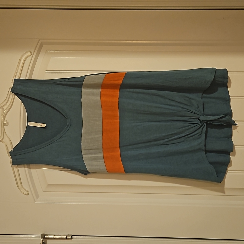 Colorblock Sleeveless Top with Front Tie Detail